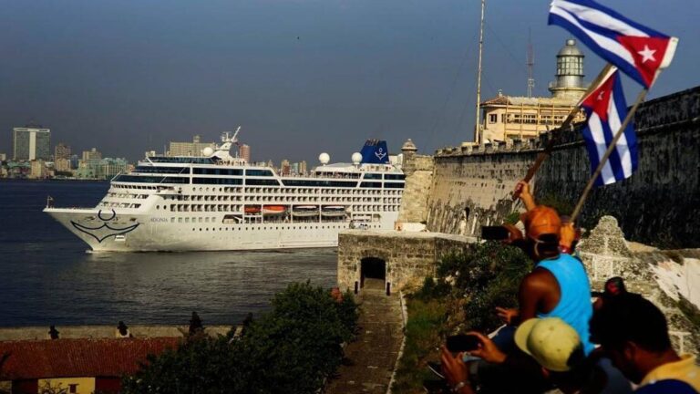 Cruise travel to Cuba involved tourism, records show