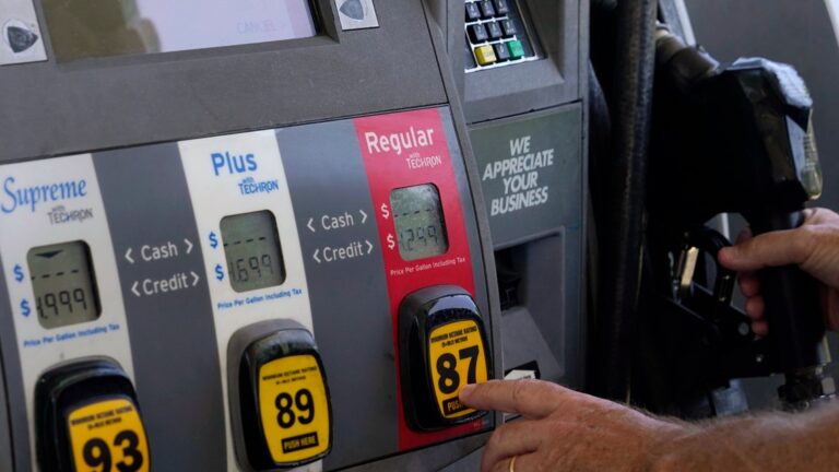 Saving on gas for Memorial Day travel plans