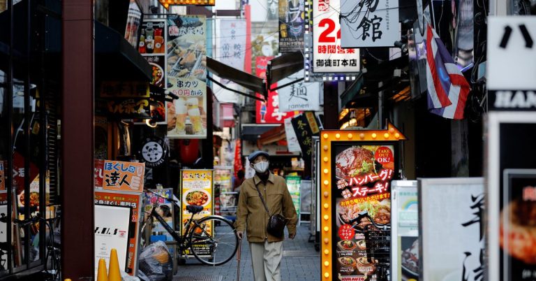 Japan’s tourism restart stirs hope of service-sector recovery -PMI