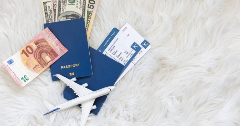 10 Tips For Booking Cheap Travel During Busy Season