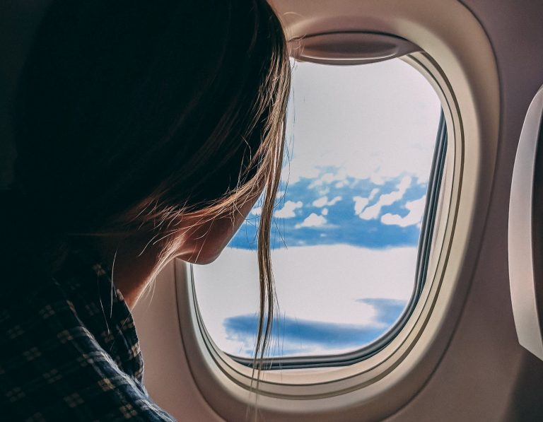 21 travel tips for Victoria residents flying home for the holidays