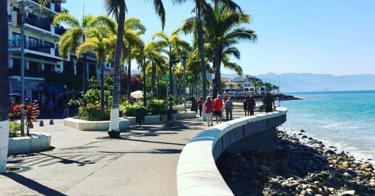 Puerto Vallarta ranks among the top destinations for American tourists this winter