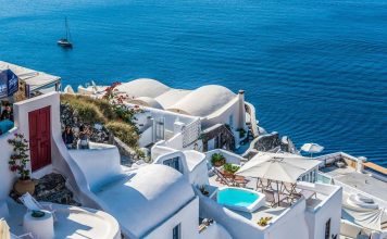Worried about earthquakes? What to know about cancelling holidays, according to insurance experts