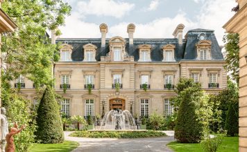 21 Best Boutique + Luxury Hotels in Paris to Book