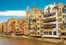 165,000 digital nomads have left the UK: Which countries are they moving to?