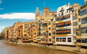 165,000 digital nomads have left the UK: Which countries are they moving to? 165,000 digital nomads have left the UK: Which countries are they moving to?