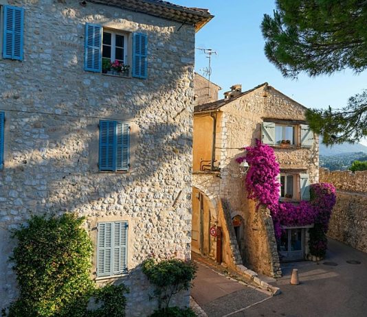 Provence, Dordogne and Calabria named the best-value villa destinations in Europe Provence, Dordogne and Calabria named the best-value villa destinations in Europe